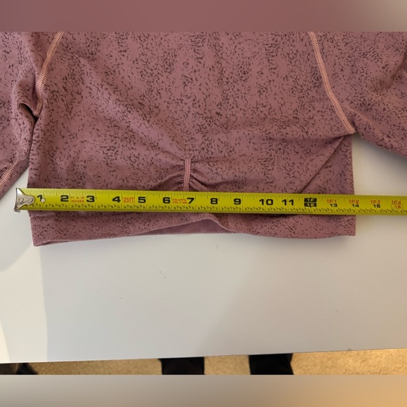 Gymshark Adapt Fleck Seamless Long Sleeve Crop Top - Picture 12 of 13